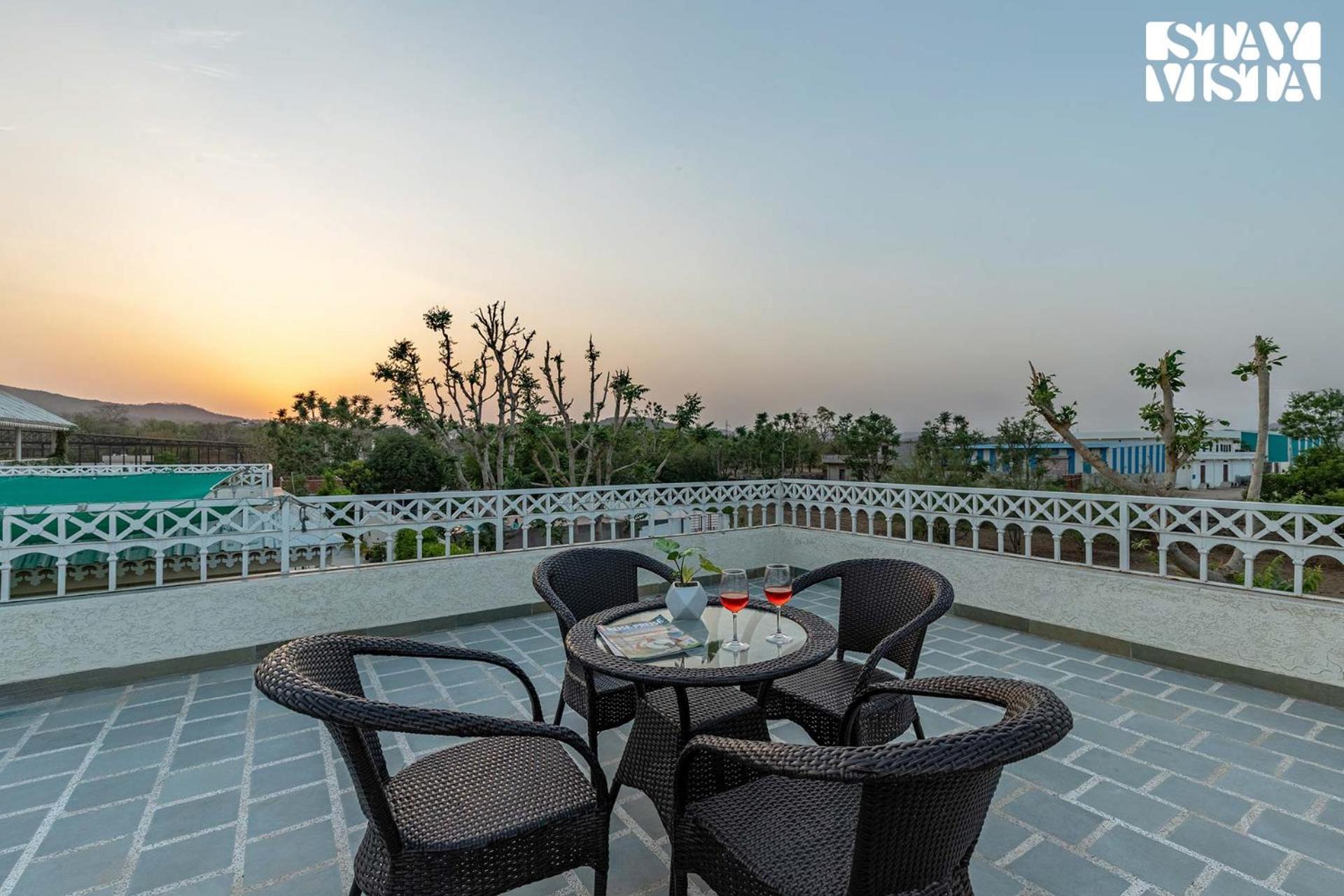 Free Birds Nest With Pvt Pool & Garden At Jaipur By Stayvista Buitenkant foto