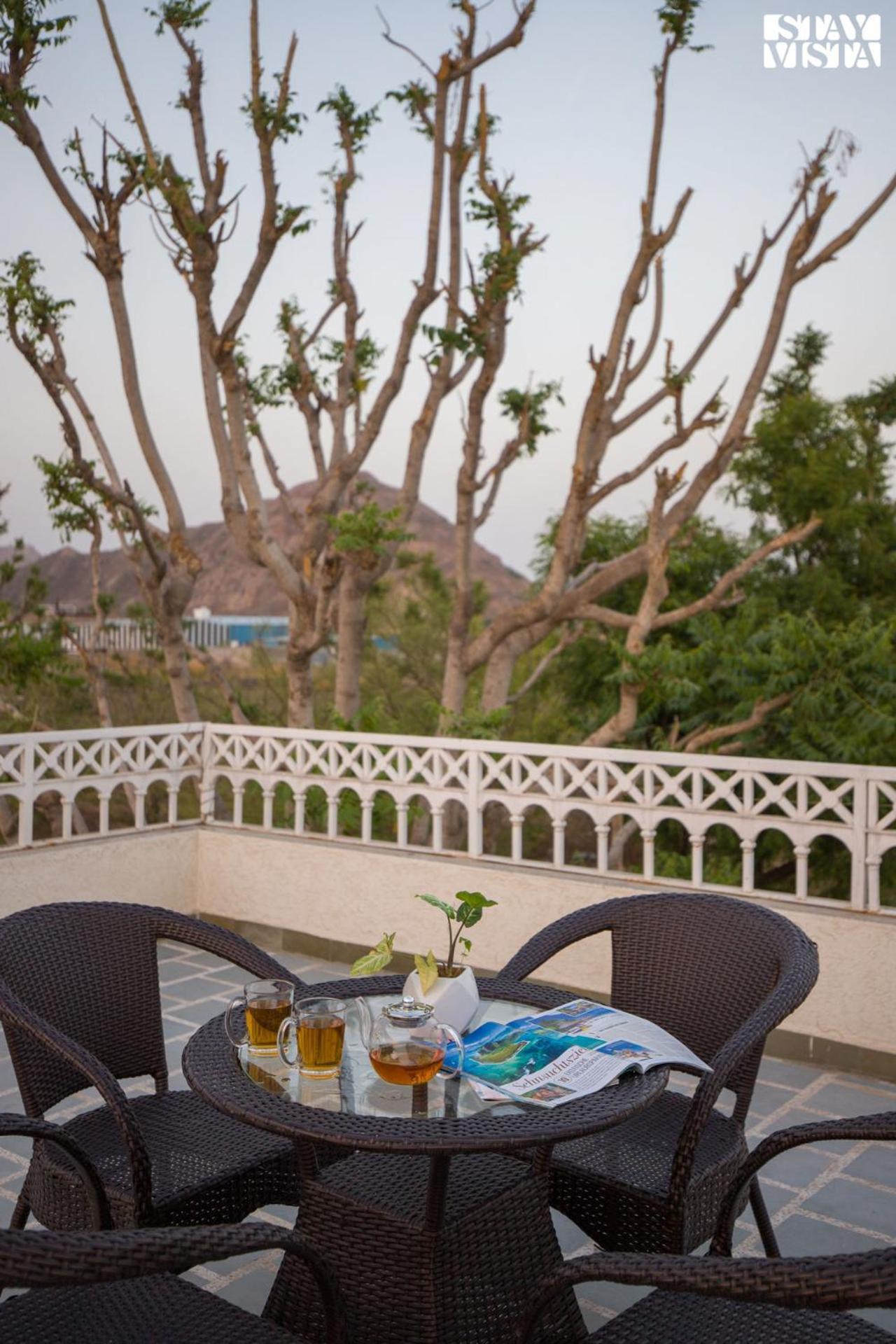 Free Birds Nest With Pvt Pool & Garden At Jaipur By Stayvista Buitenkant foto